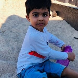 Meet your Posher, Patel